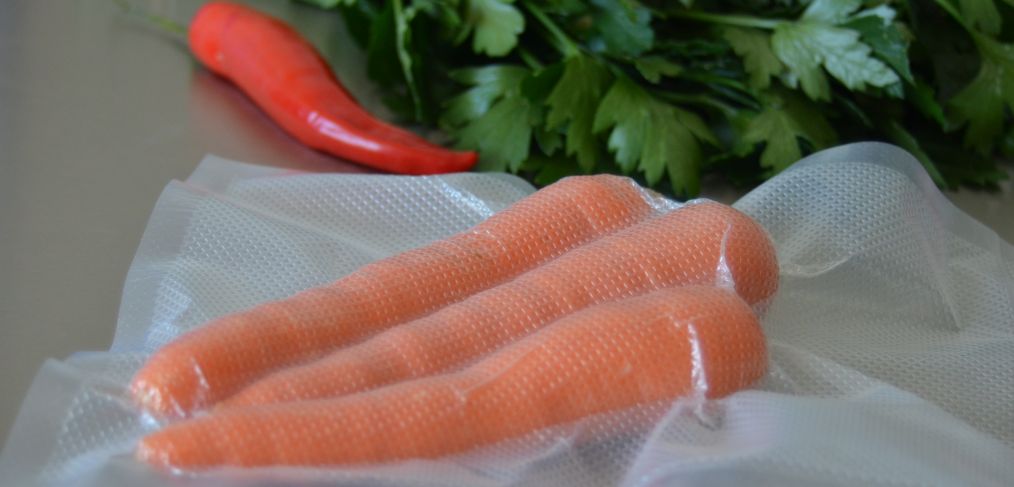 vacuum sealing cooked food